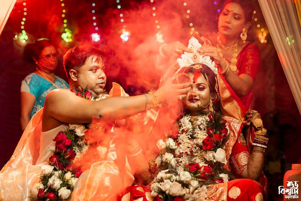 Sindur daan in Bengali wedding